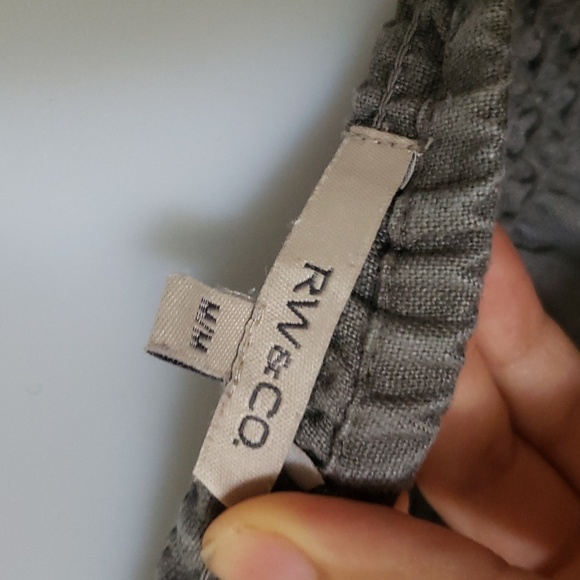 LINEN Romper - Picture 9 of 10